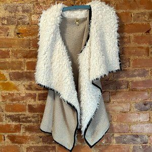 True Craft Faux Fur Sweater Vest Size Large